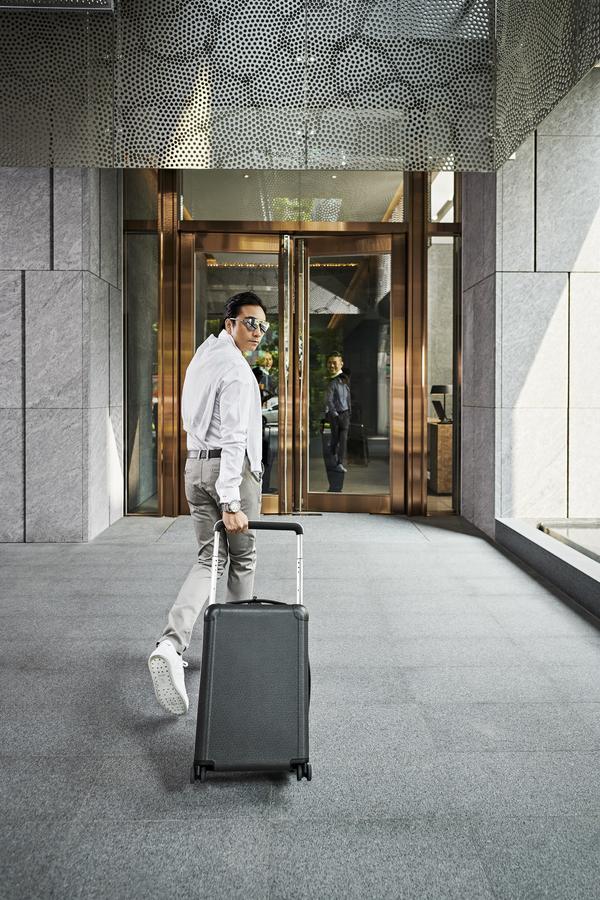 Silks Club Hotel Kaohsiung Bagian luar foto The entrance of the hotel