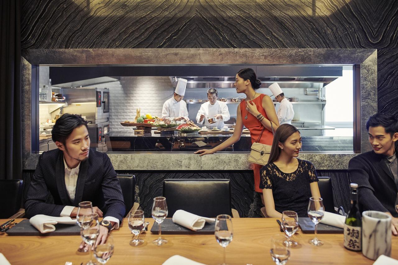 Silks Club Hotel Kaohsiung Bagian luar foto A restaurant in Kuala Lumpur, Malaysia