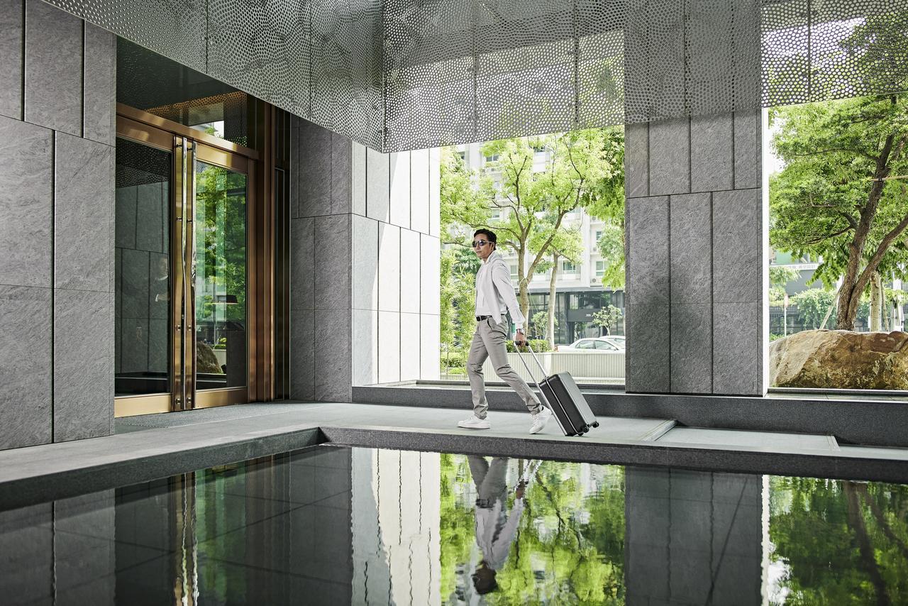 Silks Club Hotel Kaohsiung Bagian luar foto Entrance